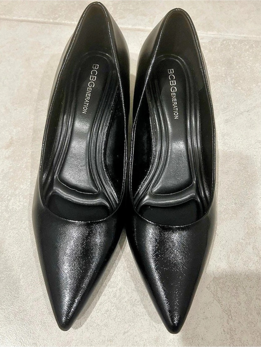 BCBGeneration Pointed Toe Kitten Heel Pumps Black US 10